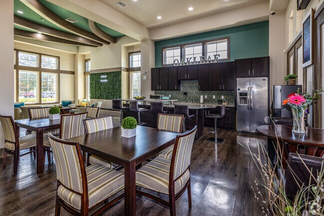 Salón del club - Oakleaf Plantation Apartments