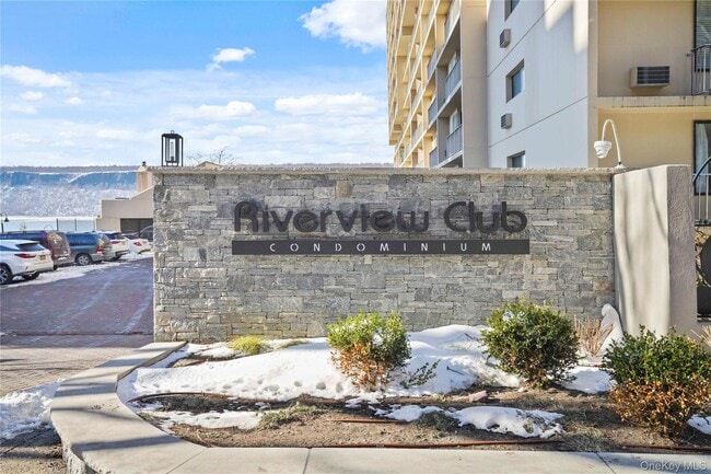 Building Photo - 1155 Warburton Ave Unit 4P