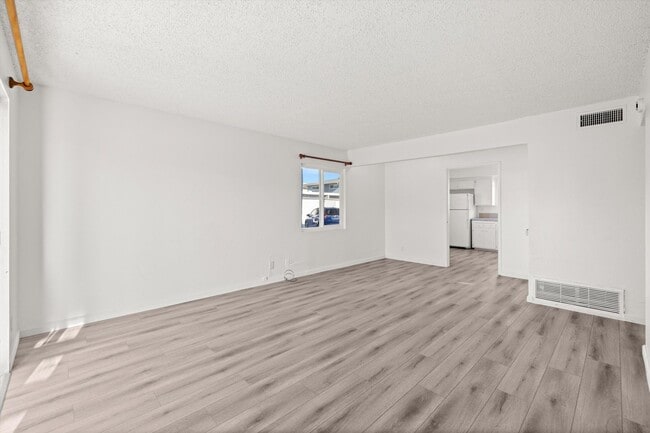 Photo - 6685 Sabado Tarde Rd Unidad B