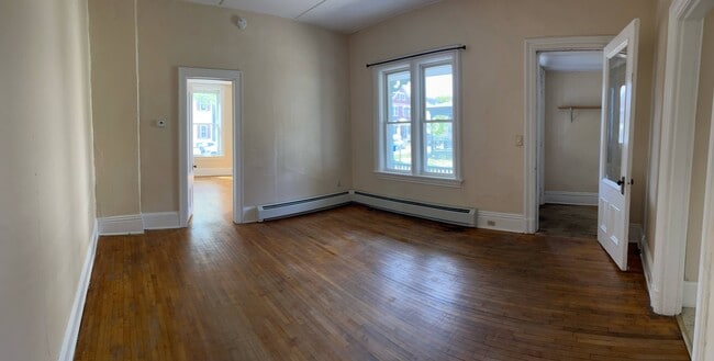 Photo - 24 Loomis St