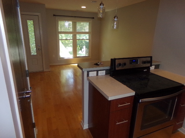 7000 Straffan Pl