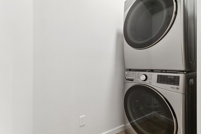 Photo - 20939-20925 25 Ave NW Unit Bsmt