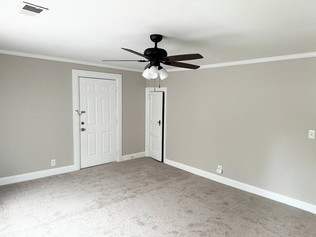 Photo - Schedule a Time to Tour this Home! Charming Updated 2 Bed, 1 bath Bungalow!