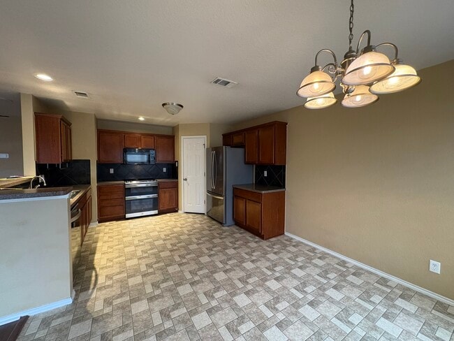 Photo - 2404 Griffin Dr