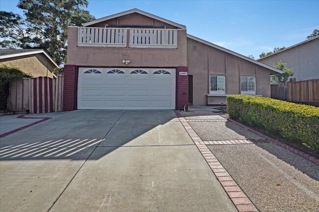 Building Photo - 47450 Cholla St Rental