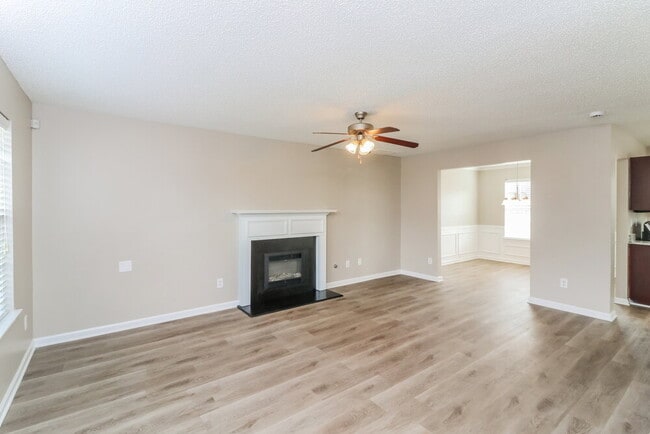 Photo - 6981 Borowood Ln
