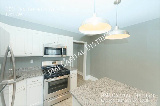 Photo - 103 Ten Broeck St Unit 3