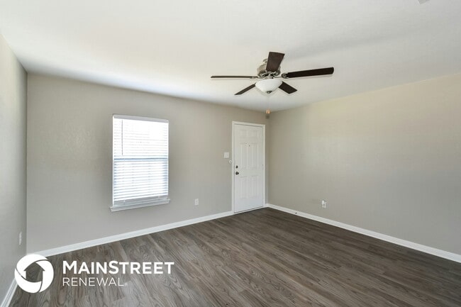 Photo - 3223 Begonia Bend