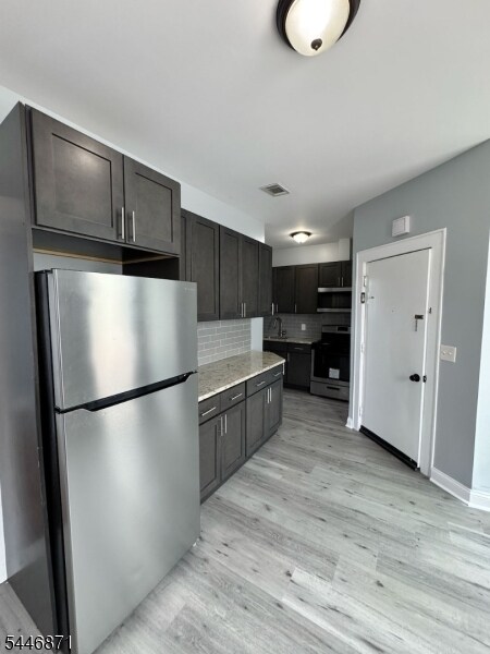 Photo - 105 W 17th St