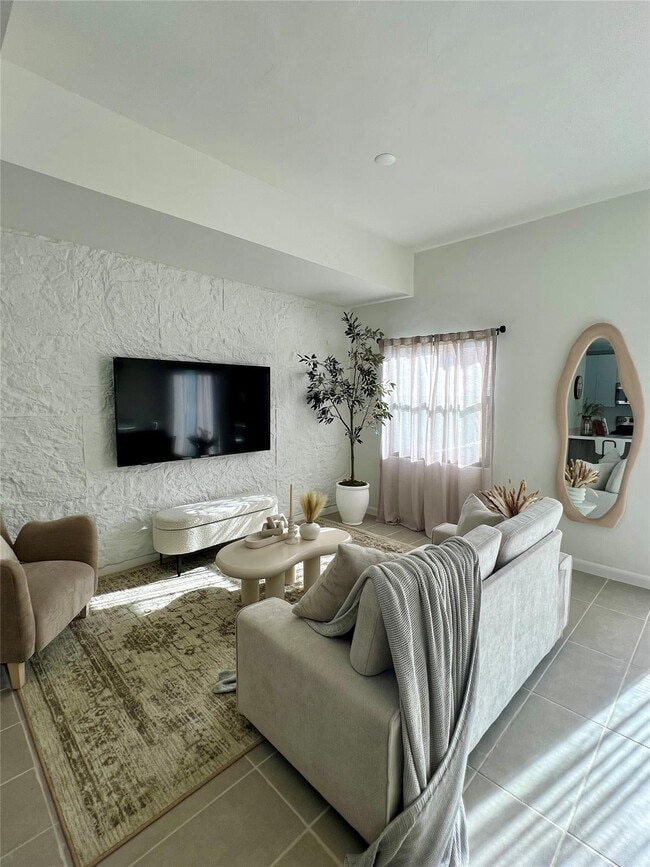 Photo - 2526 Pierce St