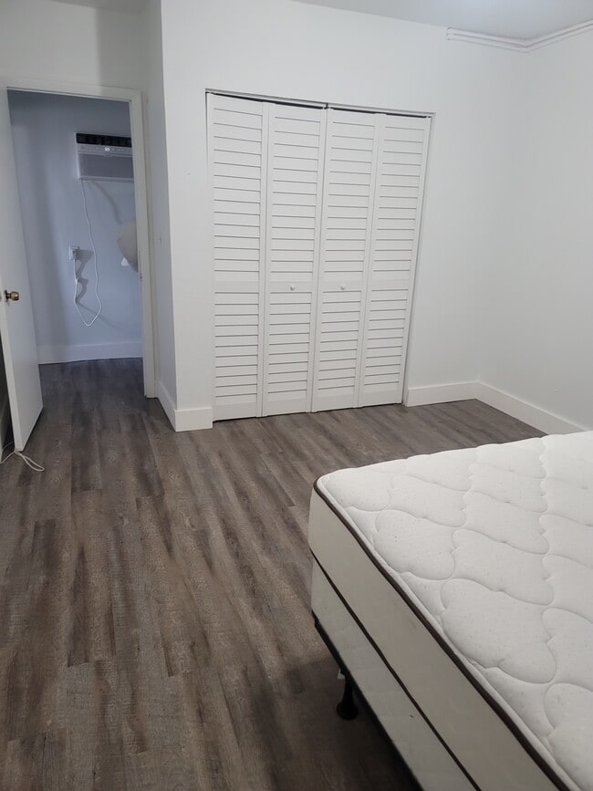Building Photo - 8603 SW 68th Street Rd Unit 8603 SW 68 ST RD Rental