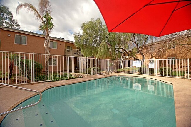 Photo - Vista Village