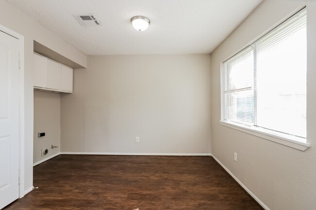 Photo - 5139 Wickview Ln