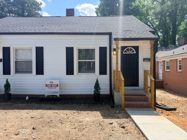 Photo - 114 E Club Blvd Unit B