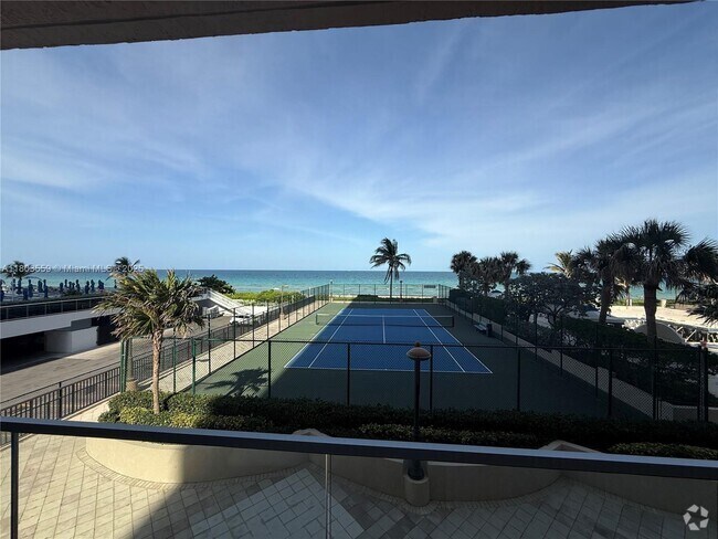 Building Photo - 1912 S Ocean Dr Unit 3D Rental