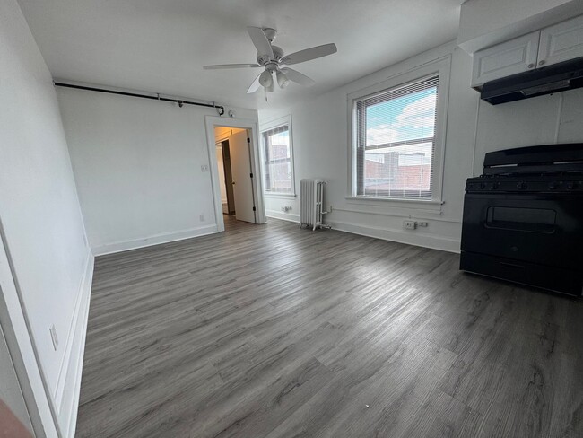 Photo - Spacious 1 Bedroom Apartment Unidad Apt 410 - 1 Bedroom