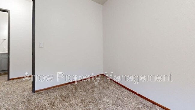 Photo - 215 E Arbor Ave
