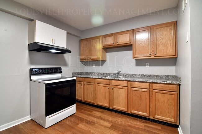 Photo - 715 M St Unit 2