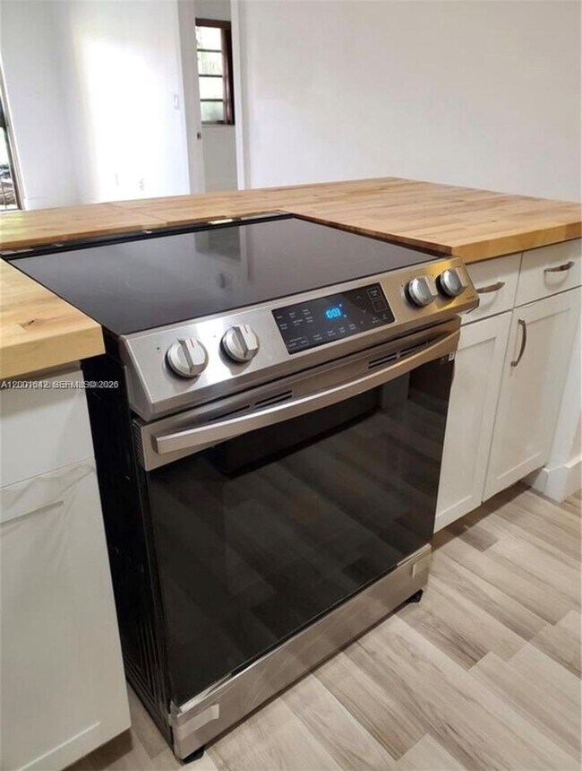 Photo - 3181 SW 13th St Unit 108