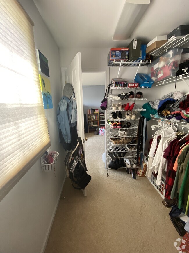 Building Photo - 1533 Crest Park Ct Rental