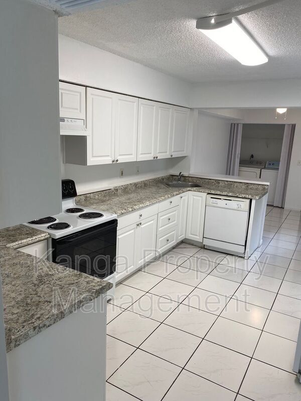 Building Photo - 11405 NW 35th St