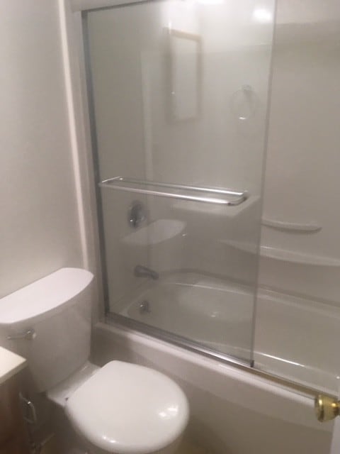 Bathroom - 42 Silver St Unit 1