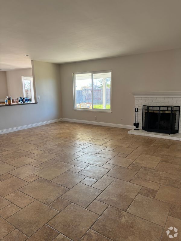 Building Photo - 1112 W Coronado St Rental