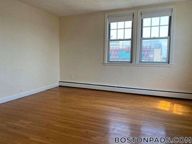 Photo - 160 N Beacon St Unit 21