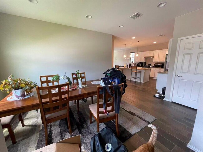 Photo - 15200 Wallaby Wy