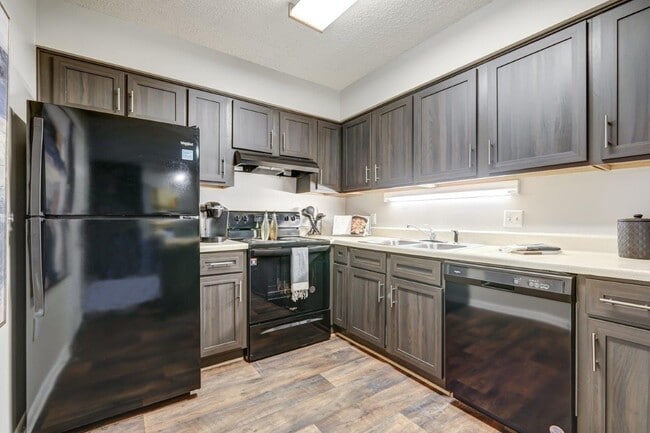 Photo - River Park Tower Apartment Homes
