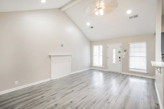 Photo - 2913 Bayshore Cove