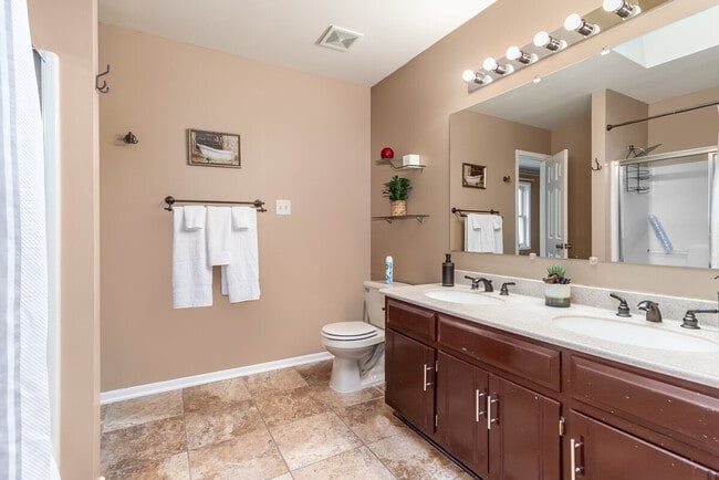 Photo - 1201-1203 Johnston Drive-SI ID1497747P Unidad SI ID1497747P