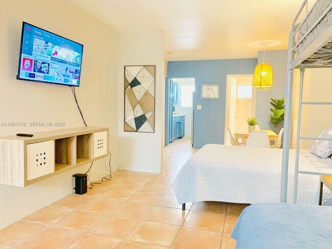 Photo - 825 Euclid Ave Unit 3