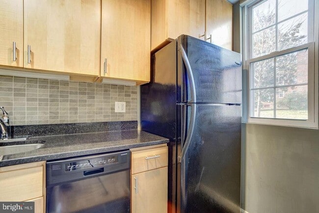 Photo - 1909 Key Blvd Unidad 11551