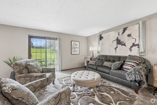 Model 2BR, 1.5BA - 975SF - Living Room