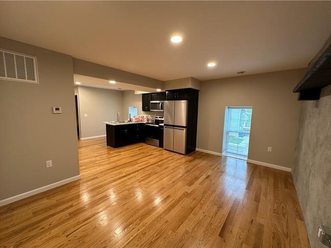 Photo - 201 2nd Ave SW