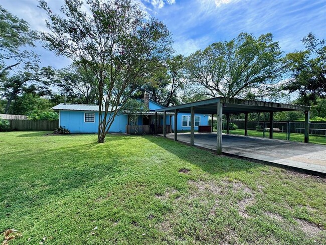 Photo - 1937 Red Bluff Rd House