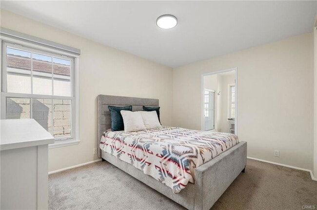 Building Photo - 2109 N Dymond St Rental
