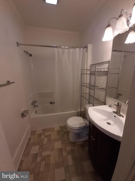 Photo - 553 N Loudoun St Unit 1