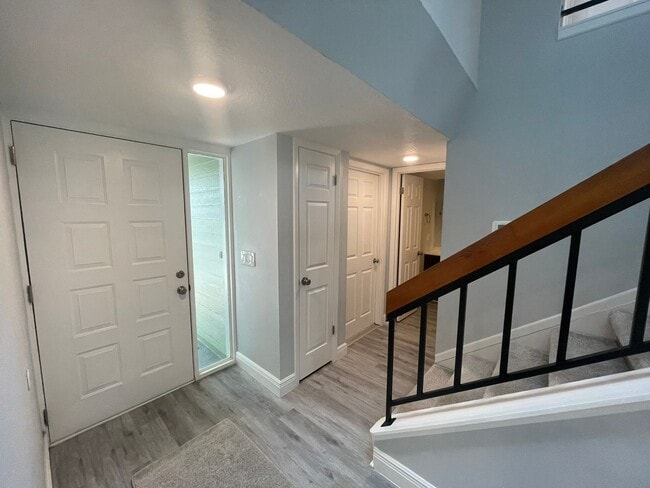 Photo - 3 Bedroom 2.5 Bathroom Townhome located in Pelican Bay