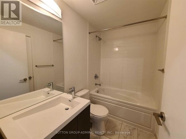 Photo - 199 Richmond St W Unité 2003