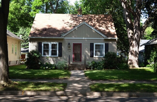 Building Photo - Single Family Home in Minnehaha Neighborho...