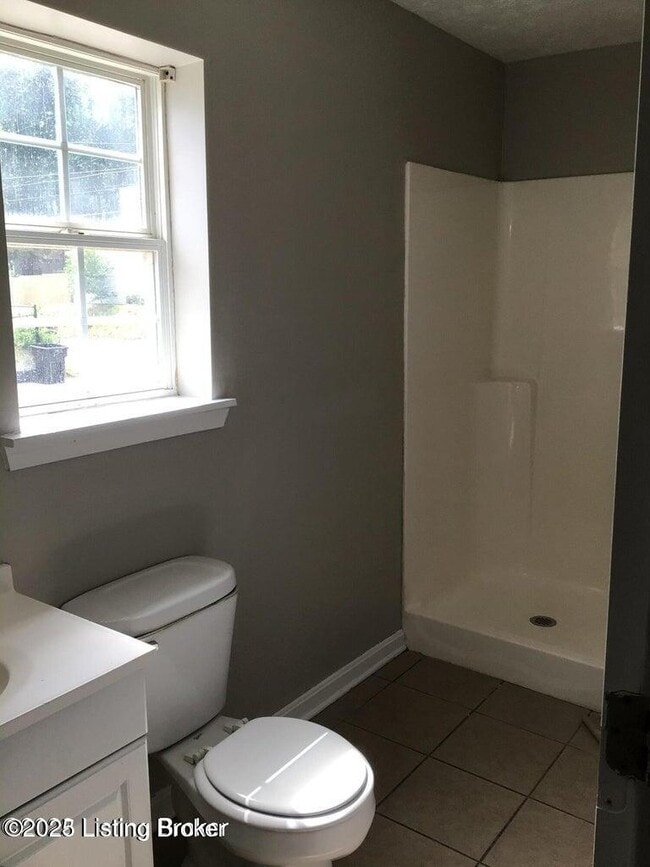 Photo - 2301 Howard St