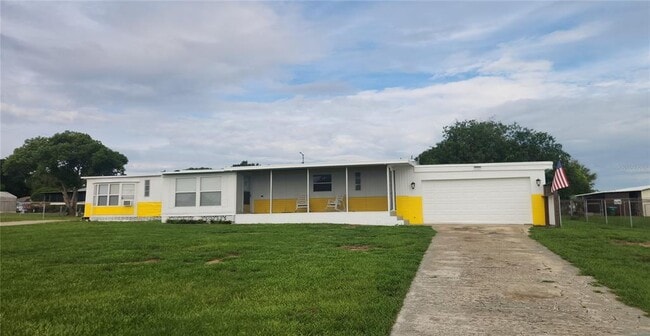 Building Photo - 17653 Broad St
