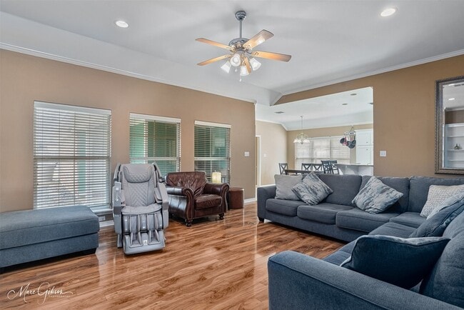 Photo - 3303 Colonial Dr