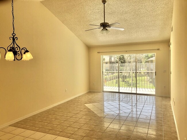 Photo - 5665 Whitaker Rd