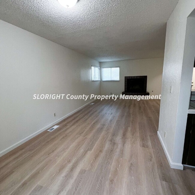 Photo - AVAILABLE NOW - 2 Bed, 1 Bath Paso Robles Apartment Unit A