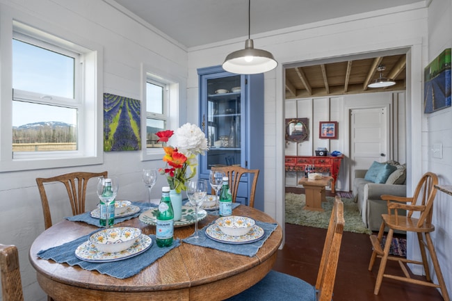 Photo - 670 Blue Heron Dr