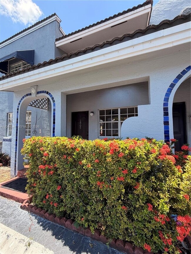Building Photo - 7000 NW 173rd Dr Unit 1805