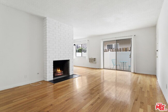 Photo - 11947 Kiowa Ave Unit 1